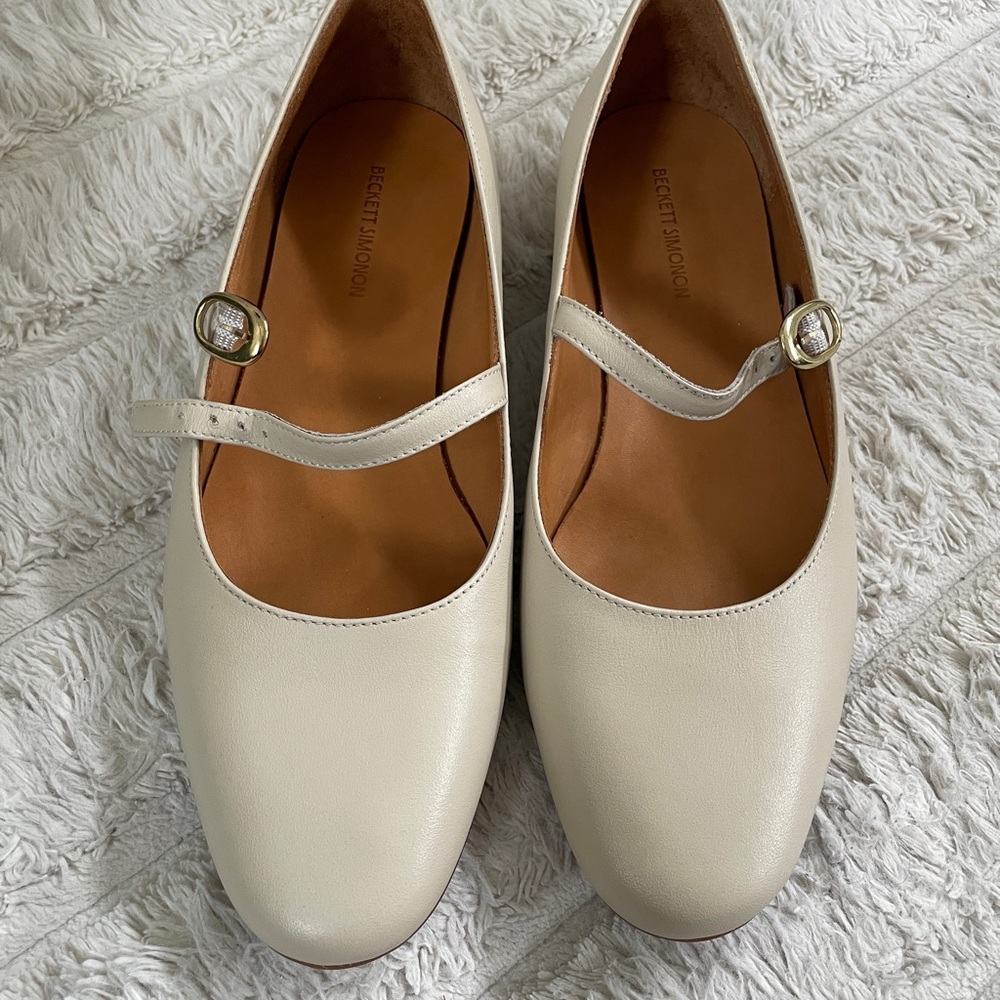 Beckett Simonon Ivory Mary Jane Flats